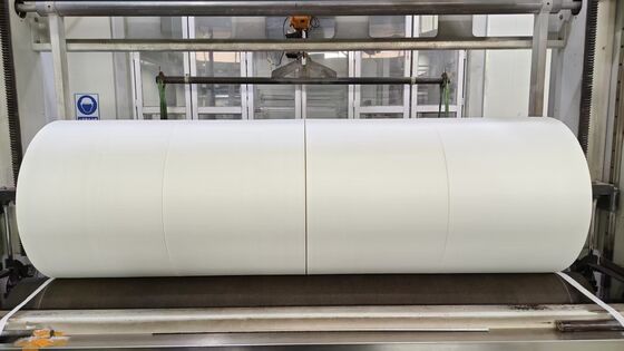 Premium-Polyester-Viskose-Spunlace-Nichtgewebe für nasse Abwischen-Substrat und Sanitärprodukte Hautfreundlich anpassbar